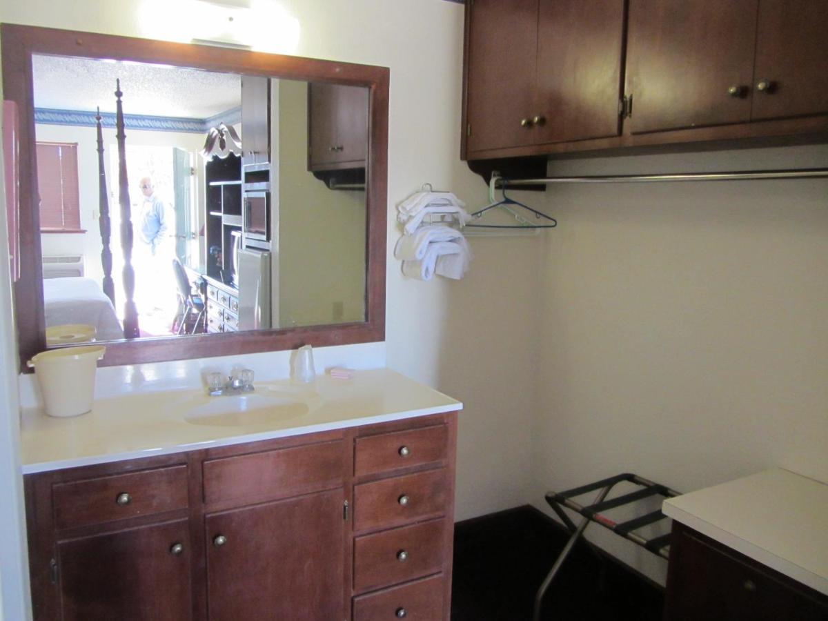 Warrick Plaza Inn Plainview Værelse billede