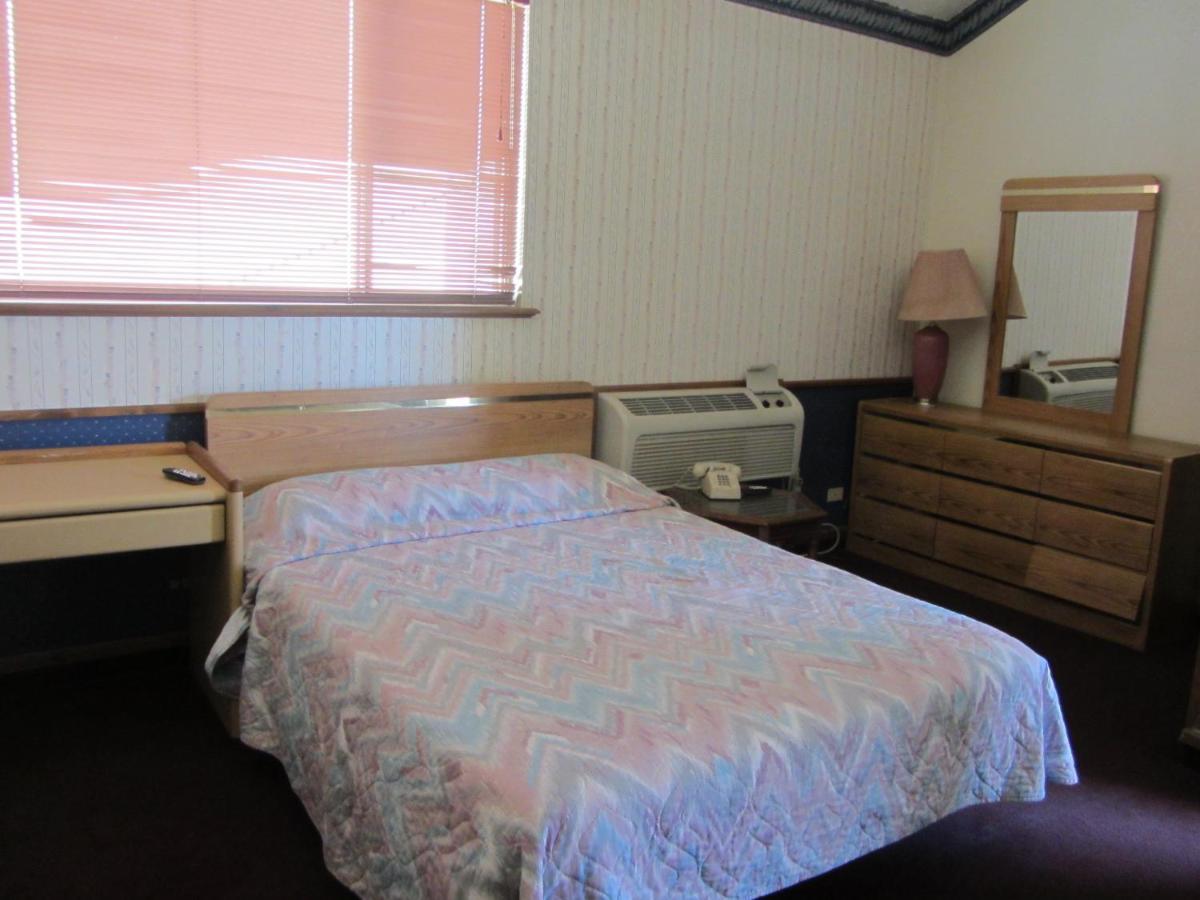 Warrick Plaza Inn Plainview Værelse billede