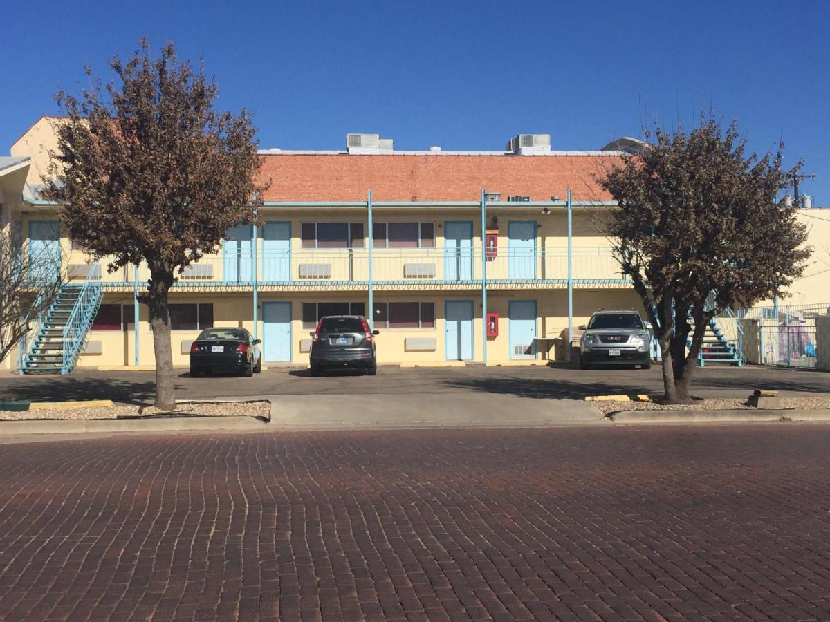 Warrick Plaza Inn Plainview Eksteriør billede